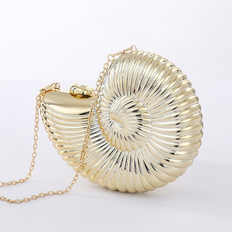 Chelsie Conch Shell Clutch Purse